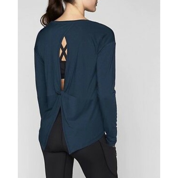 Athleta Tops - 🦃 SALE 💥 NWT Athleta | essence twist shirt | s